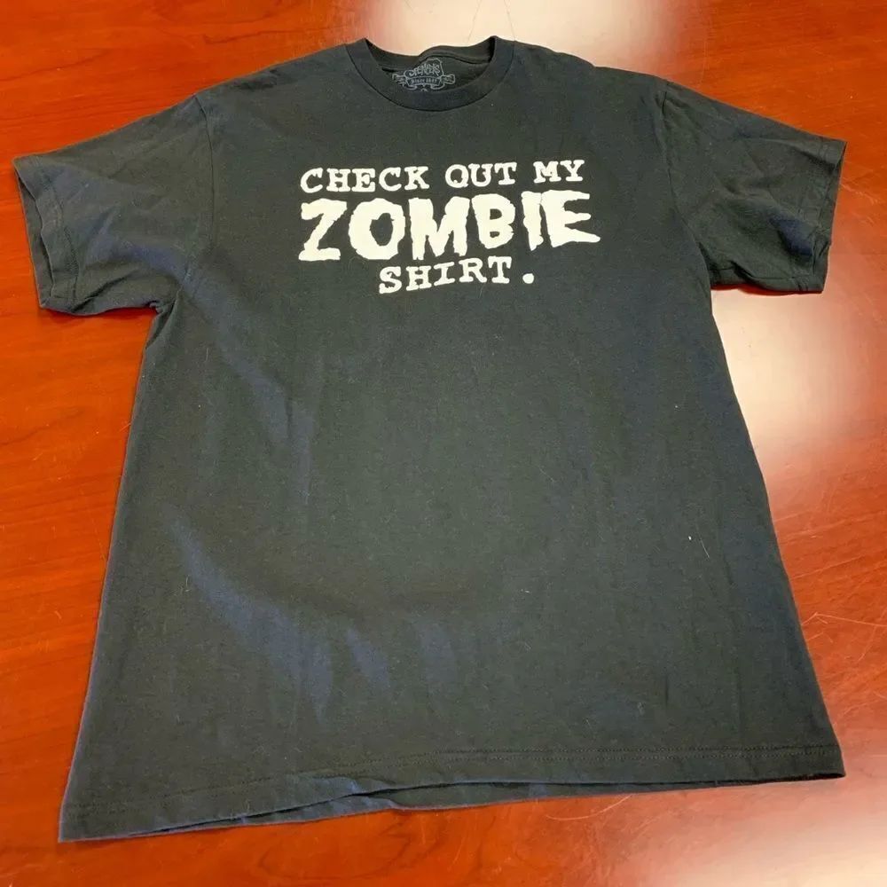 Spencer’s “ This Is My Zombie” T-Shirt sz L EUC